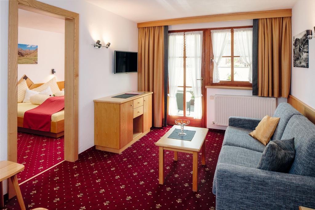 Hotel Appartement Platzergasse Fiss Exterior foto